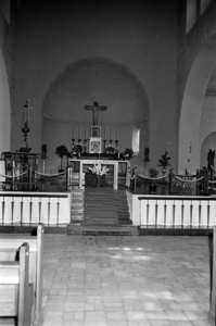 20-629 katholieke kerk: interieur