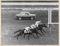 11_018_L_01 Duindigt. Nisouka prijs 2e afdeling 2000 m. Poitou wint (1e prijs â ƒ 900)
