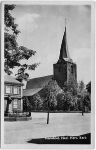 14-10047 Hervormde Kerk met borstbeeld mgr. Zwijsen