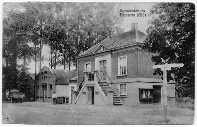 19-10019 Gemeentehuis met bordes