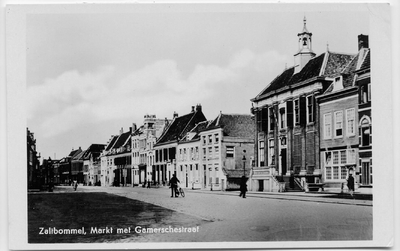 22-10240 Noordzijde met stadhuis en Oudheidkamer