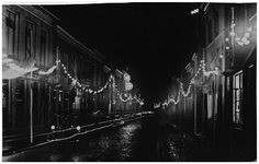 22-10648 Boschstraat bij nacht met verlichting ter gelegenheid van 1100-jarig bestaan van de stad