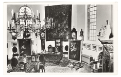 3-10021 Interieur van het klokkenmuseum van H. Brokke in de voormalige Hervormde kerk te Alem