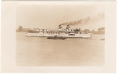 22-10964 De passagiersboot Trinidad, gemaakt op scheepswerf Meijer in Zaltbommel, op de Waal bij Tuil